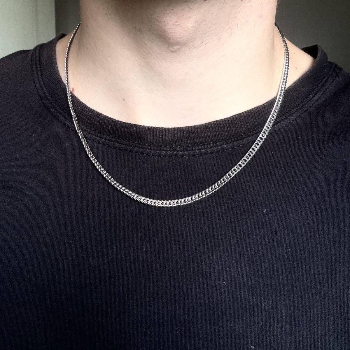 Silver stainless steel chain bracelet - Image 1