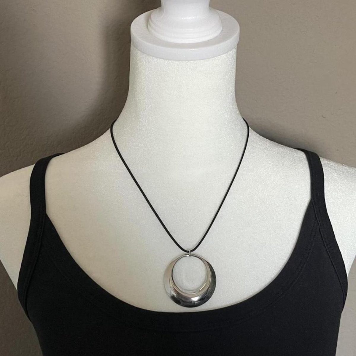 Stainless Steel Circle - Image 1