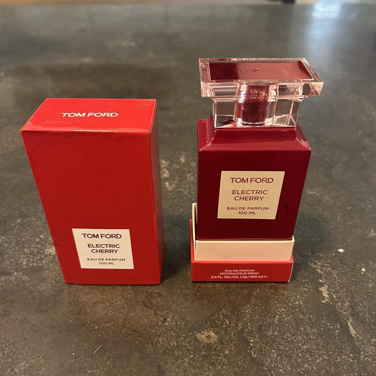 TOM FORD Red Fragrance - Image 1