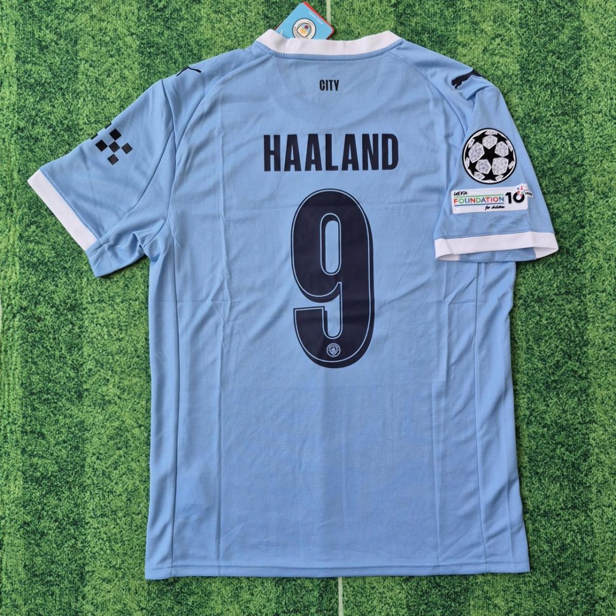 Nike Men's White and Blue Shirt - Image 1