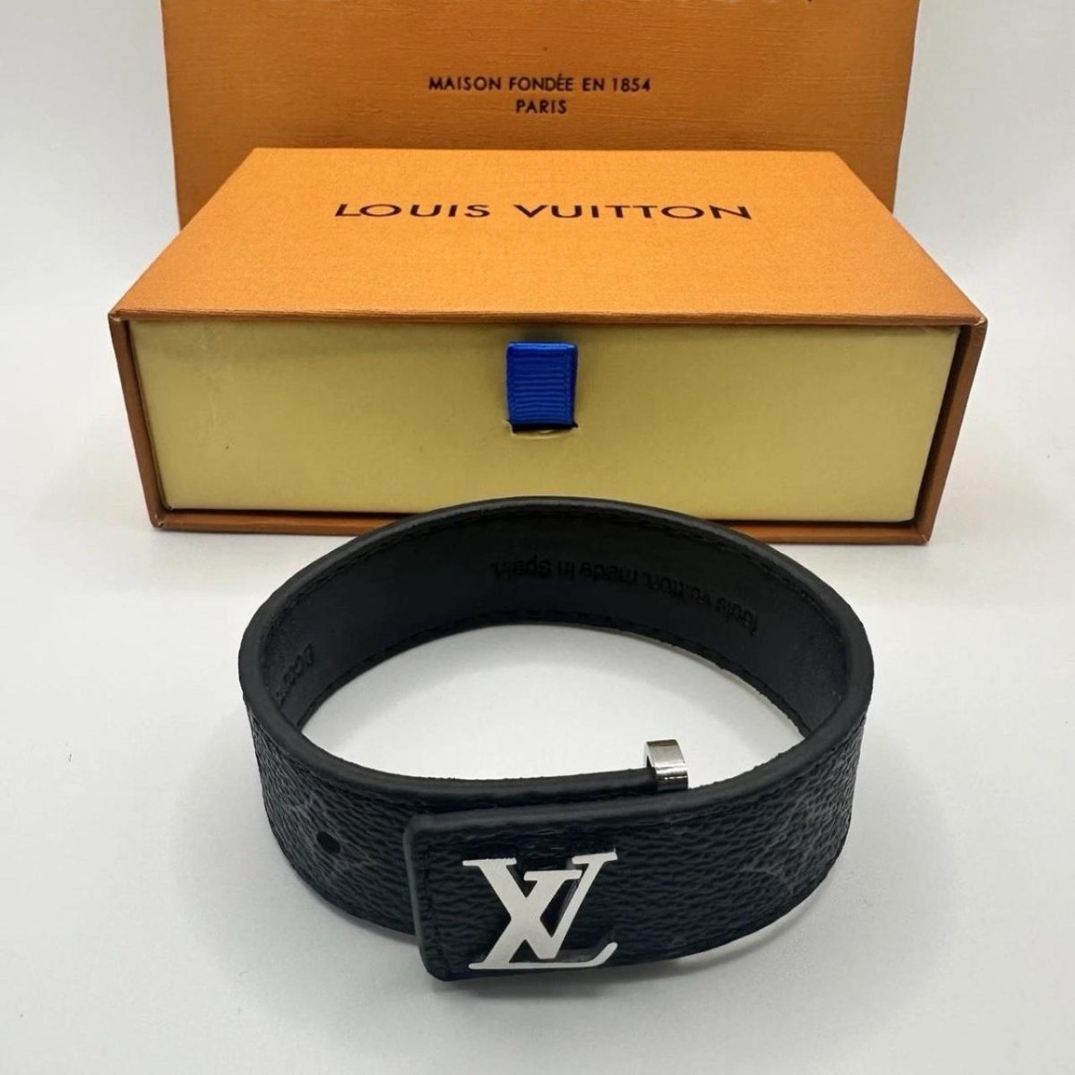 Black Men Slim Bracelet - Image 1