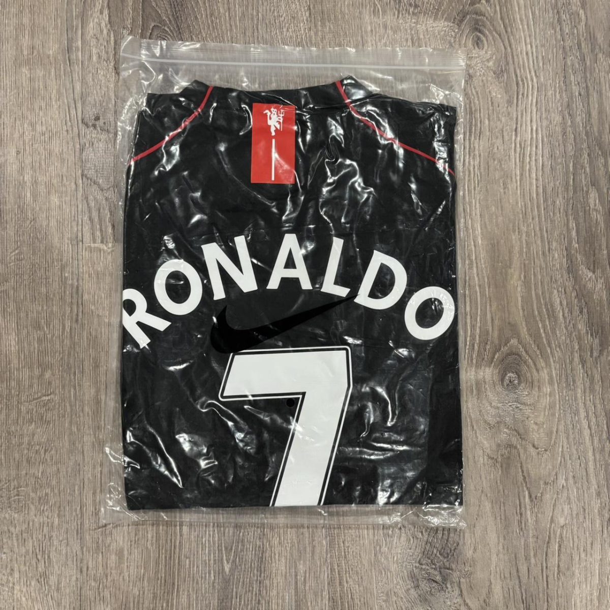 Nike Men's Black T-shirt - Image 1