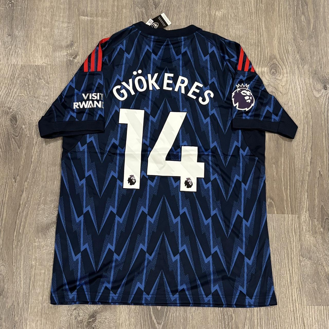 P0 Adidas Men's Blue and Navy Shirt - Image 1