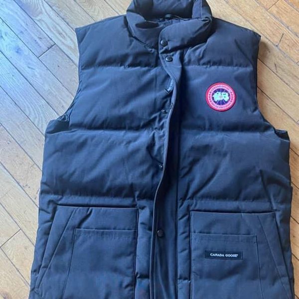 Canada Goose Men's Black and Grey Gilet