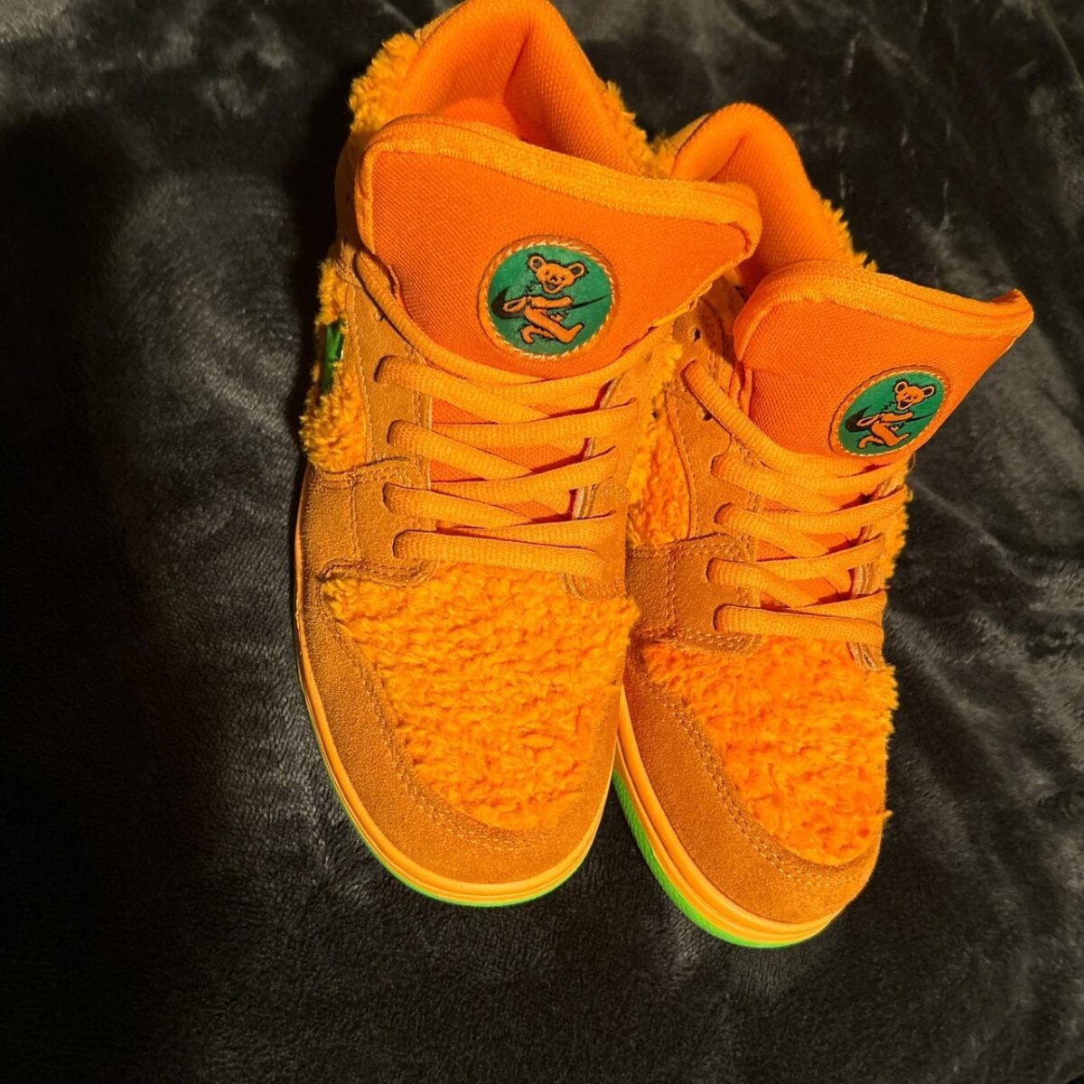 Nike Men's Orange and Green Trainers - Image 1
