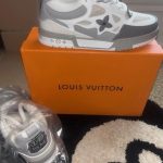 Louis Vuitton Men's White and Grey Trainers - Image 3