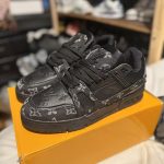 Louis Vuitton Men's Black Trainers - Image 4