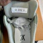 Louis Vuitton Men's Trainers - Image 2